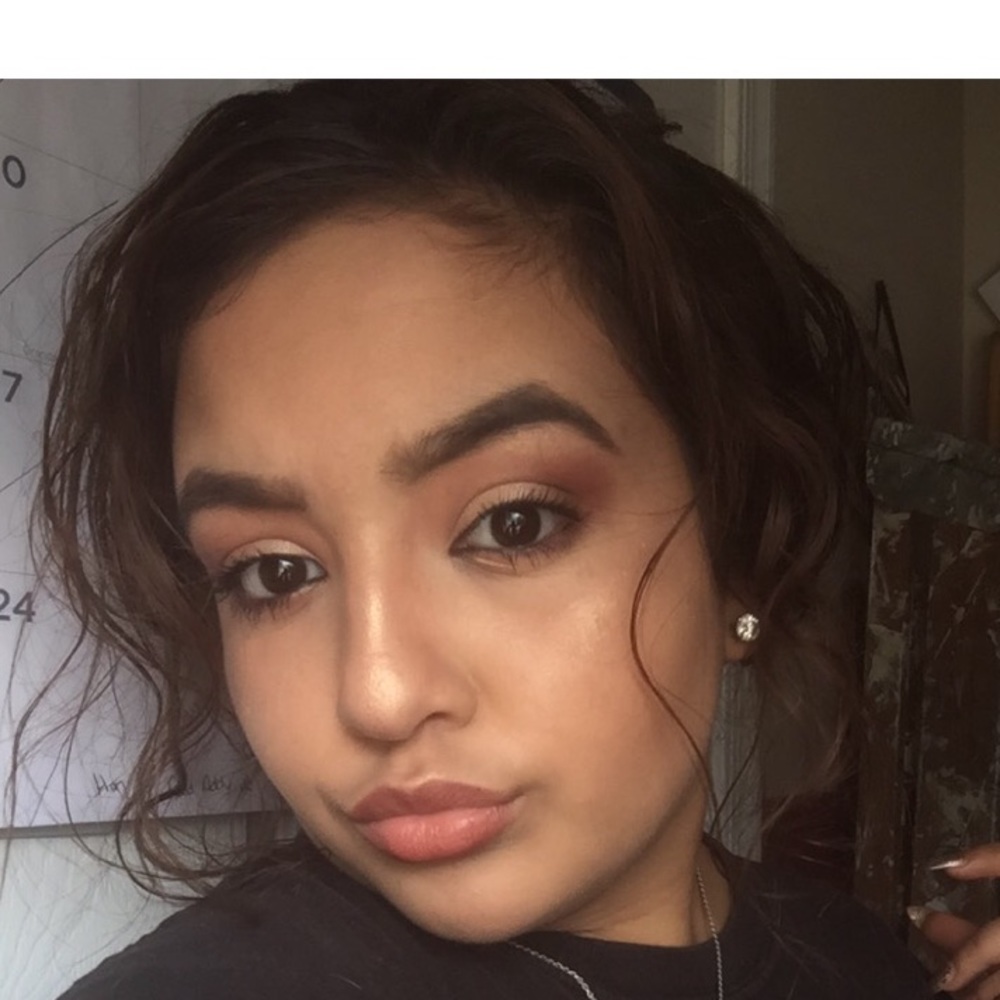 Meet your Posher, Naomi